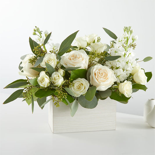 Fresh Linen Box Bouquet –  Baldwin Park Florist, Baldwin Park CA
