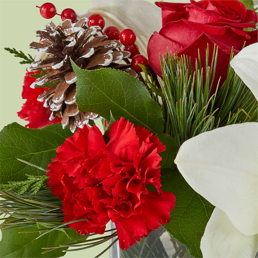Glistening Icicles Bouquet –  Baldwin Park Florist, Baldwin Park CA