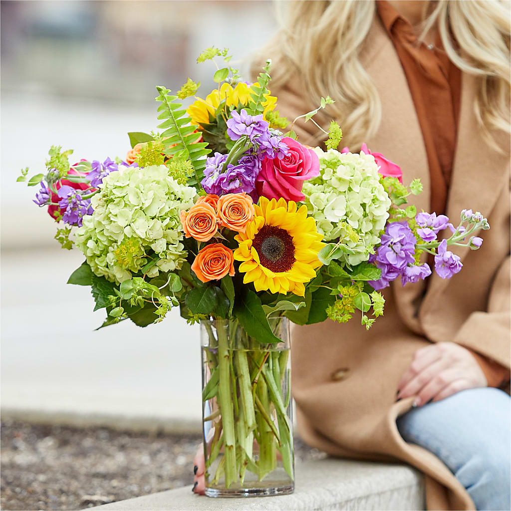 Vibrant Greetings Bouquet –  Baldwin Park Florist, Baldwin Park CA