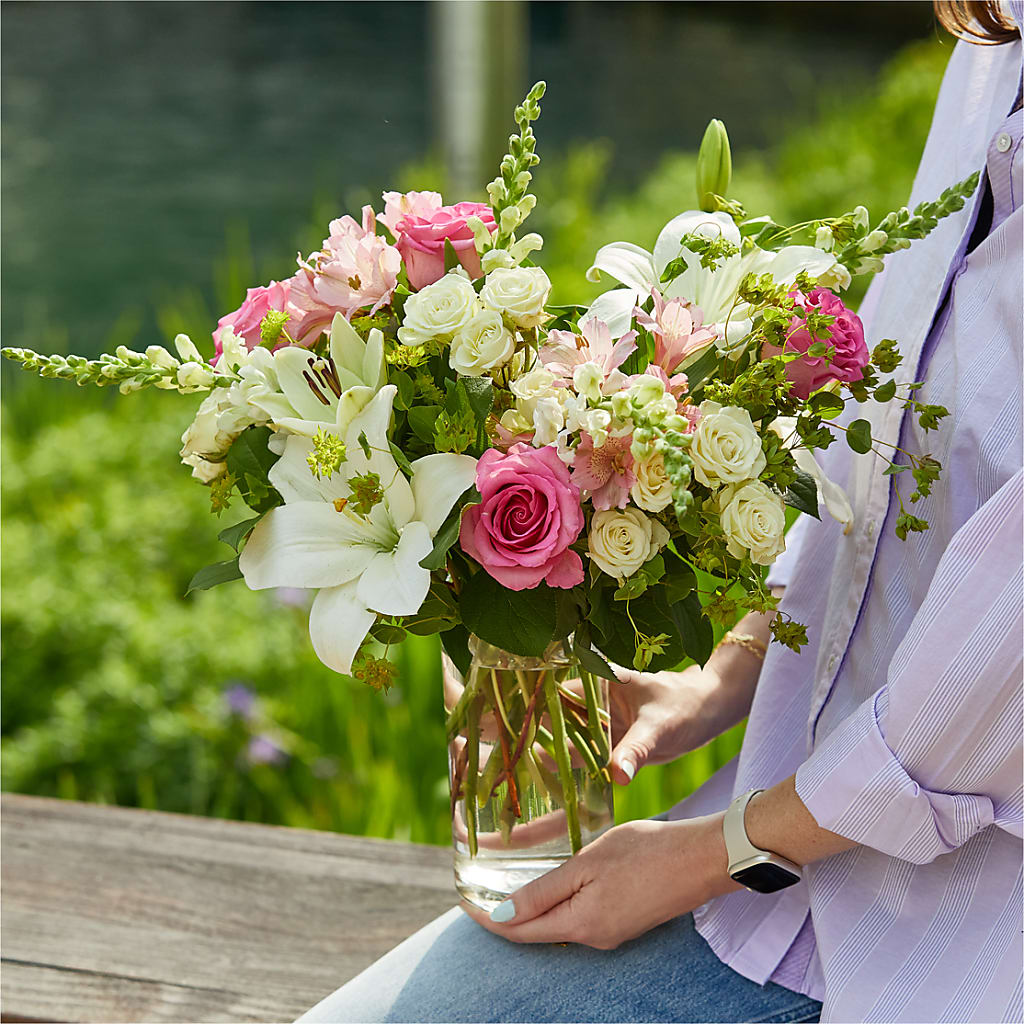 Fondly Bouquet –  Baldwin Park Florist, Baldwin Park CA